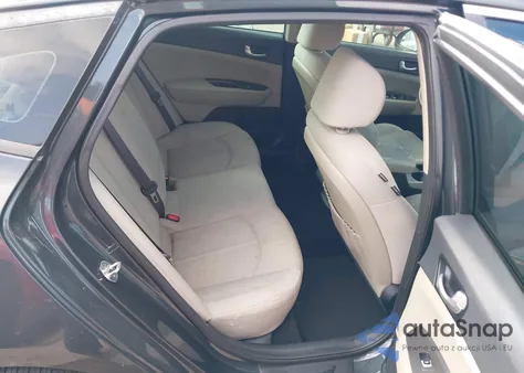 2016 Kia Optima Lx z USA, uszkodzony, nr VIN KNAGT4L39G5083733